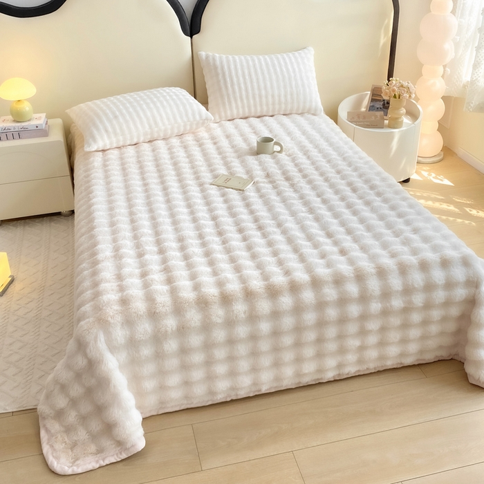 91家纺网 家纺一手货源 找家纺 品乐家纺 2025新款秋冬A类高克重300g泡泡兔绒保暖床单单品床单单件床单 泡泡 优雅白