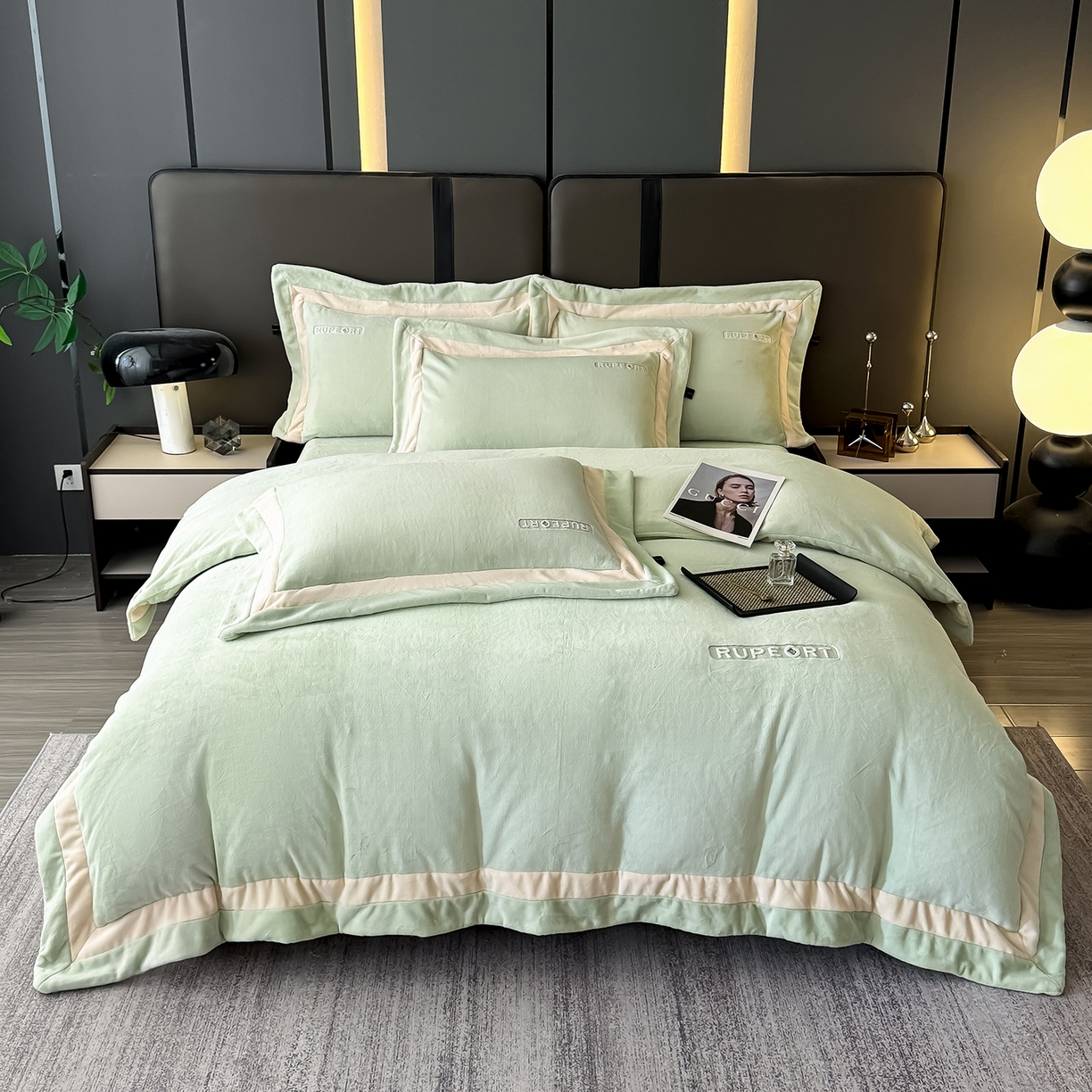 91家纺网 家纺一手货源 找家纺 恋尚羽家纺 2025新款超厚云芙绒宽边牛奶绒四件套 奢华-果绿