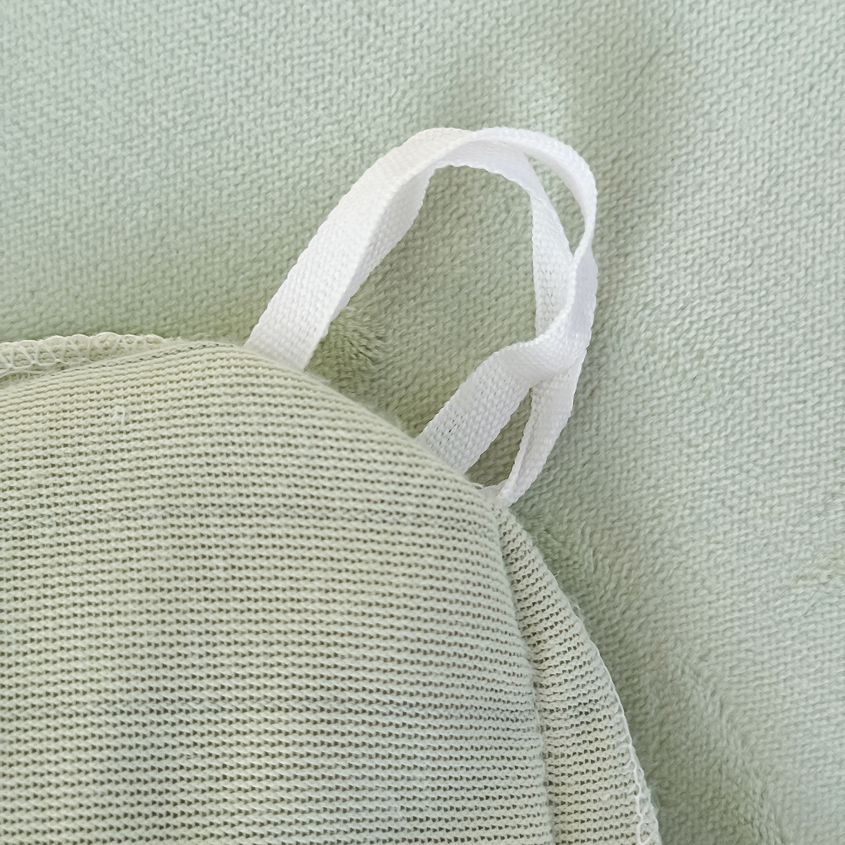 91家纺网 家纺一手货源 找家纺 恋尚羽家纺 2025新款超厚云芙绒宽边牛奶绒四件套 奢华-果绿