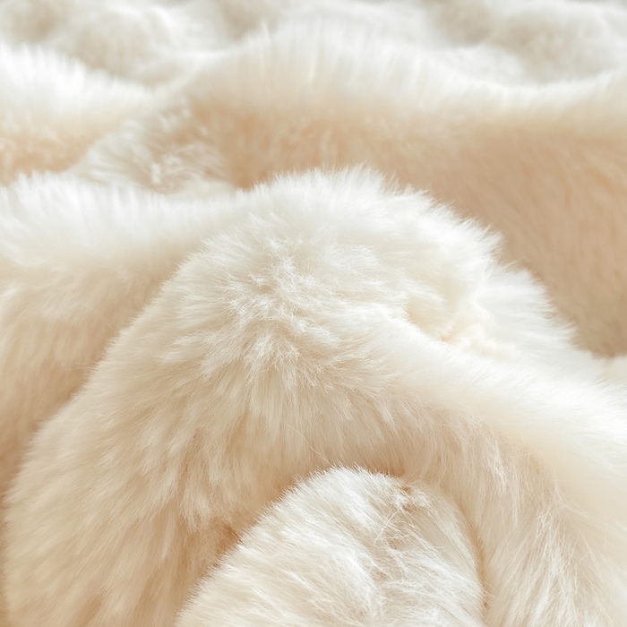 91家纺网 家纺一手货源 找家纺 品乐家纺 2025新款秋冬A类高克重300g泡泡兔绒保暖床单单品床单单件床单 泡泡 优雅白