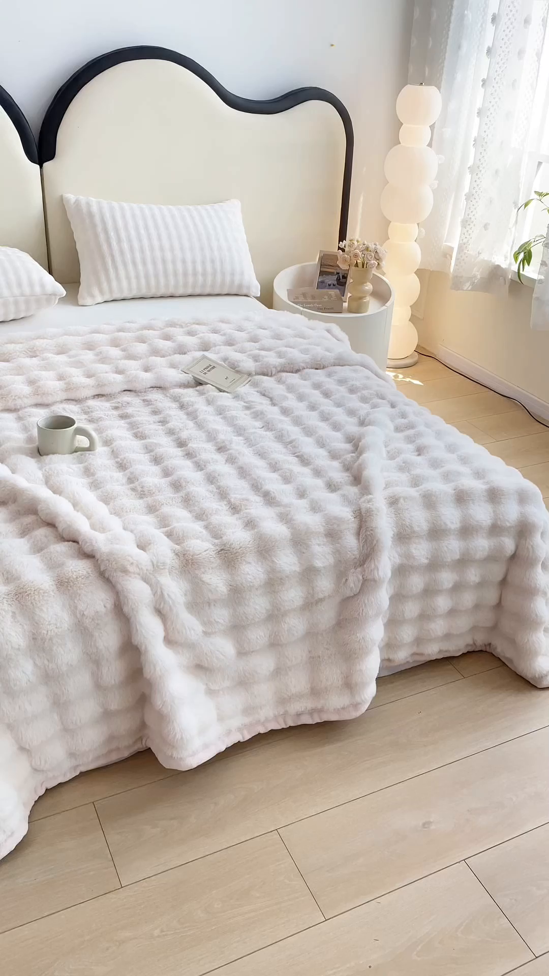 91家纺网 家纺一手货源 找家纺 品乐家纺 2025新款秋冬A类高克重300g泡泡兔绒保暖床单单品床单单件床单 泡泡 优雅白