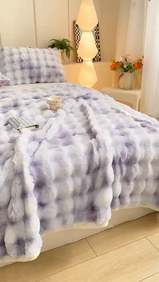 91家纺网 家纺一手货源 找家纺 品乐家纺 2025新款秋冬A类高克重300g泡泡兔绒保暖床单单品床单单件床单 炫彩 雾灰紫