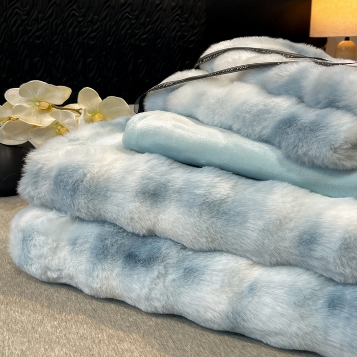 91家纺网 家纺一手货源 找家纺 品乐家纺 2025新款秋冬A类高克重300g泡泡兔绒保暖被套单品被套单件被套 组合图仅供展示不可下单