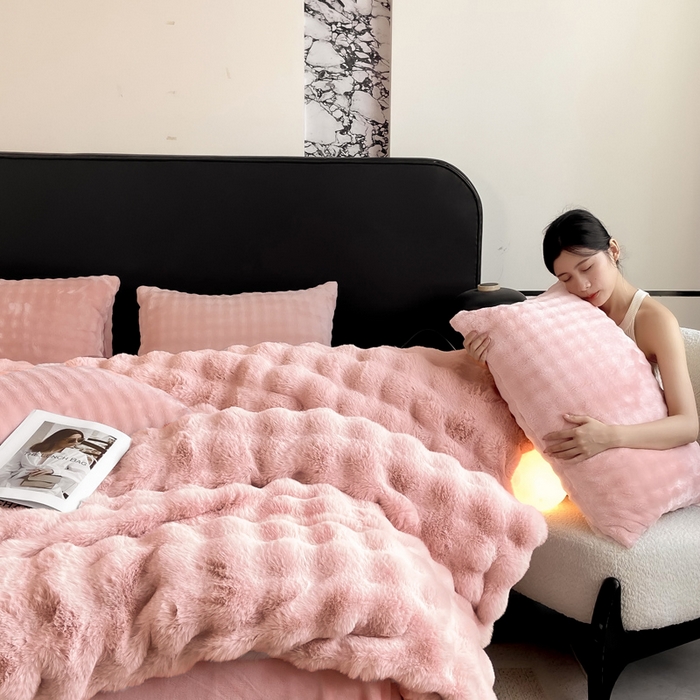 91家纺网 家纺一手货源 找家纺 品乐家纺 2025新款秋冬A类高克重300g泡泡兔绒保暖被套单品被套单件被套 泡泡  粉豆沙