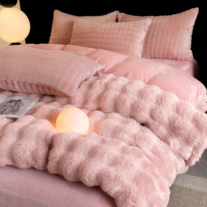 91家纺网 家纺一手货源 找家纺 品乐家纺 2025新款秋冬A类高克重300g泡泡兔绒保暖被套单品被套单件被套 泡泡  粉豆沙