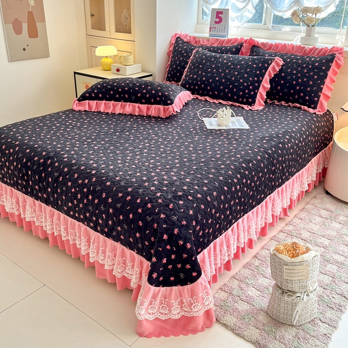 91家纺网 家纺一手货源 找家纺 铠畅 2025新款加厚牛奶绒床盖四件套 花仙