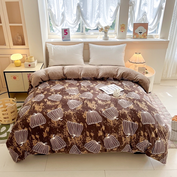 91家纺网 家纺一手货源 找家纺 铠畅 2025新款加厚牛奶绒床盖四件套 南瓜派