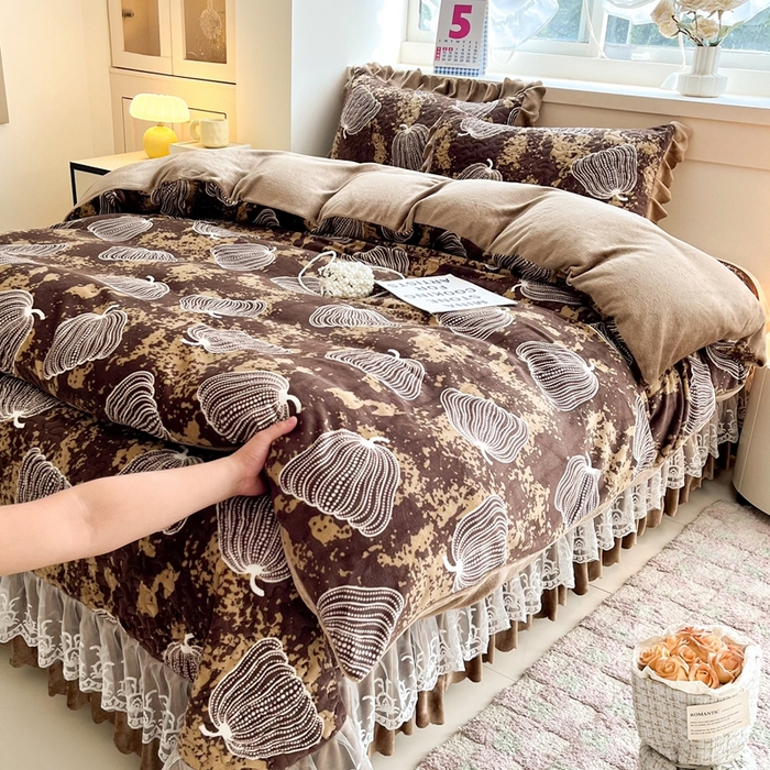 91家纺网 家纺一手货源 找家纺 铠畅 2025新款加厚牛奶绒床盖四件套 南瓜派