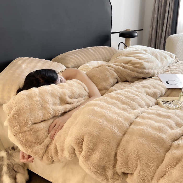 91家纺网 家纺一手货源 找家纺 品乐家纺 2025新款秋冬A类高克重300g泡泡兔绒保暖被套单品被套单件被套 泡泡  卡其驼