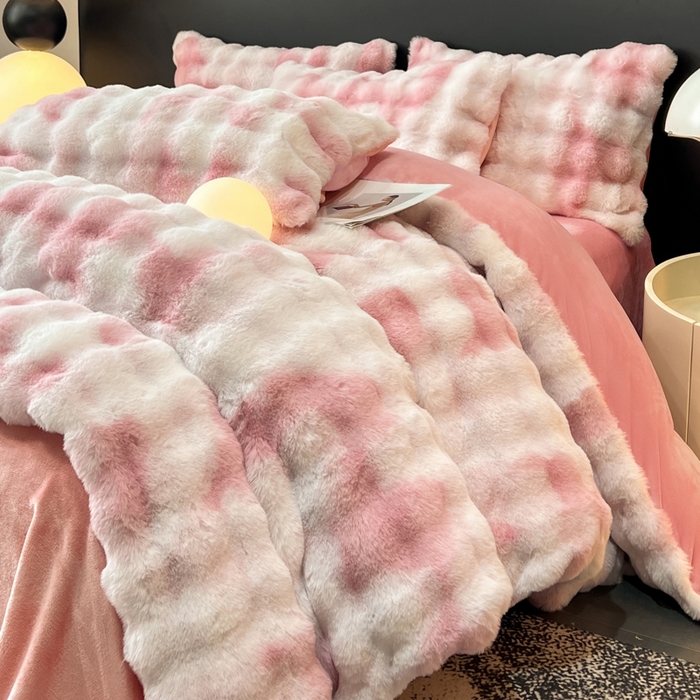 91家纺网 家纺一手货源 找家纺 品乐家纺 2025新款秋冬A类高克重300g泡泡兔绒保暖被套单品被套单件被套 炫彩   胭脂粉