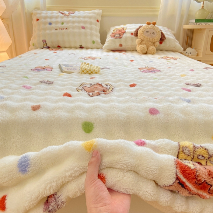 91家纺网 家纺一手货源 找家纺 品乐家纺 2025新款秋冬高克重牛奶绒保暖床单单品床单单件床单 波点熊