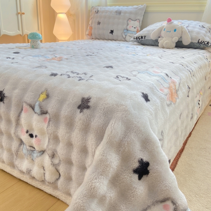 91家纺网 家纺一手货源 找家纺 品乐家纺 2025新款秋冬高克重牛奶绒保暖床单单品床单单件床单 欢乐狗狗