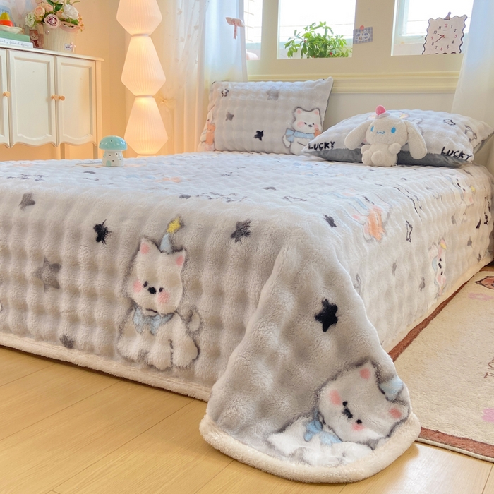 91家纺网 家纺一手货源 找家纺 品乐家纺 2025新款秋冬高克重牛奶绒保暖床单单品床单单件床单 欢乐狗狗