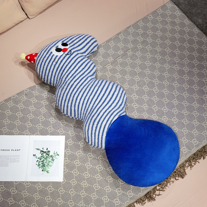 91家纺网 家纺一手货源 找家纺 （总）仟亿莱 2025新款多巴胺羊羔绒大眼云朵长条抱枕