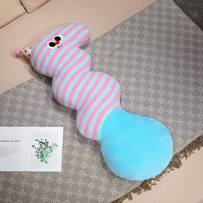 91家纺网 家纺一手货源 找家纺 仟亿莱 2025新款多巴胺羊羔绒大眼云朵长条抱枕 蓝粉大眼云朵