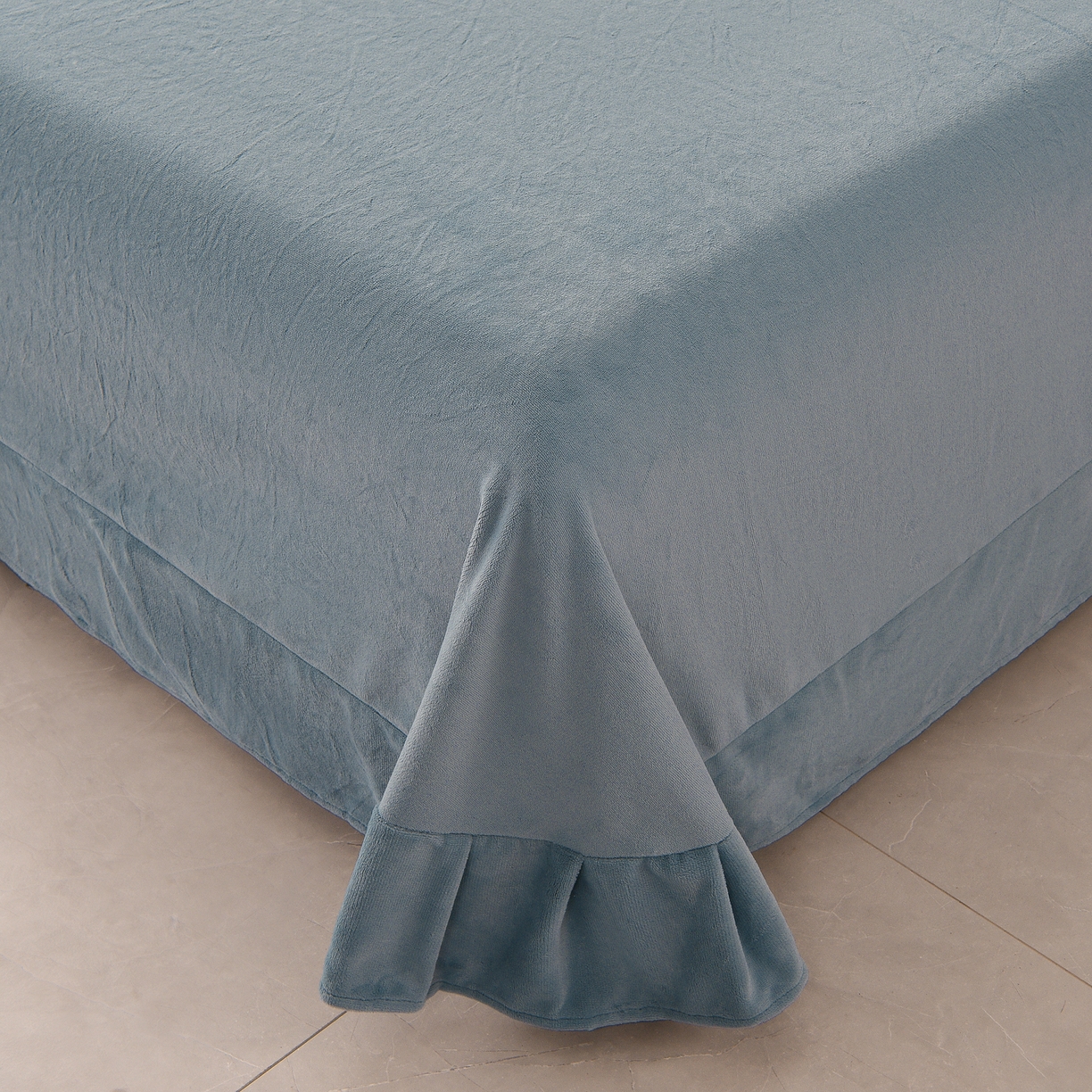 91家纺网 家纺一手货源 找家纺 湘雪家居  2025新款高克重纯色一字绣刺绣牛奶绒床单款床盖款四件套 提供买家秀 经典款-槟利兰