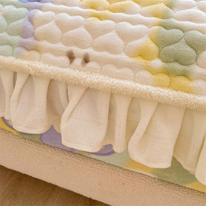 91家纺网 家纺一手货源 找家纺 雯豆家纺 2025新款牛奶绒花边床笠单床笠单品床笠单件床笠 牛奶绒花边床笠-春日妮彩