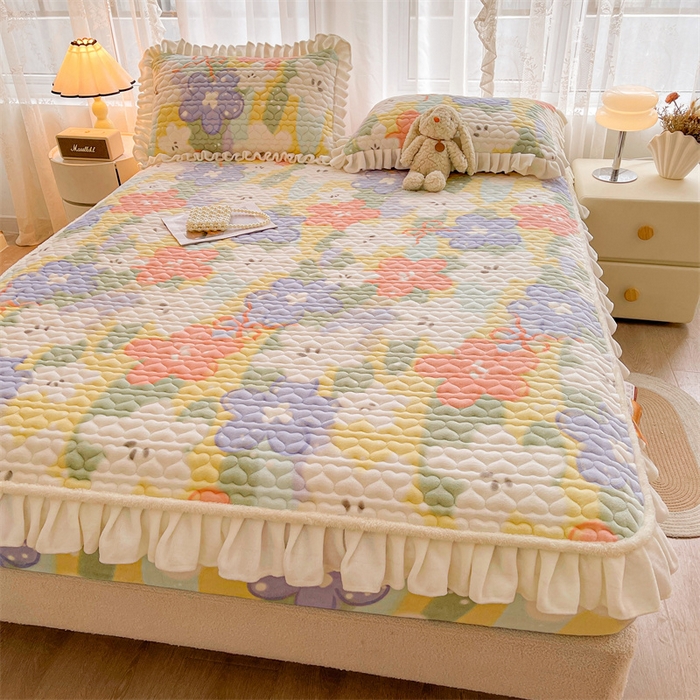 91家纺网 家纺一手货源 找家纺 雯豆家纺 2025新款牛奶绒花边床笠单床笠单品床笠单件床笠 牛奶绒花边床笠-春日妮彩