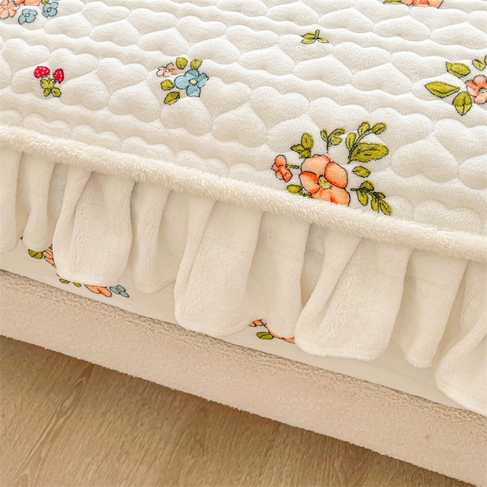 91家纺网 家纺一手货源 找家纺 雯豆家纺 2025新款牛奶绒花边床笠单床笠单品床笠单件床笠 牛奶绒花边床笠-花影