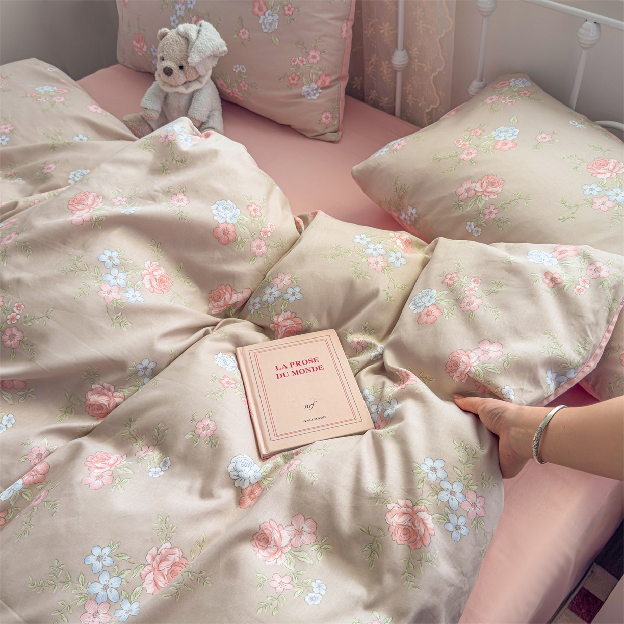 91家纺网 家纺一手货源 找家纺 恒爱家纺 2025新款全棉花卉四件套 络新妇