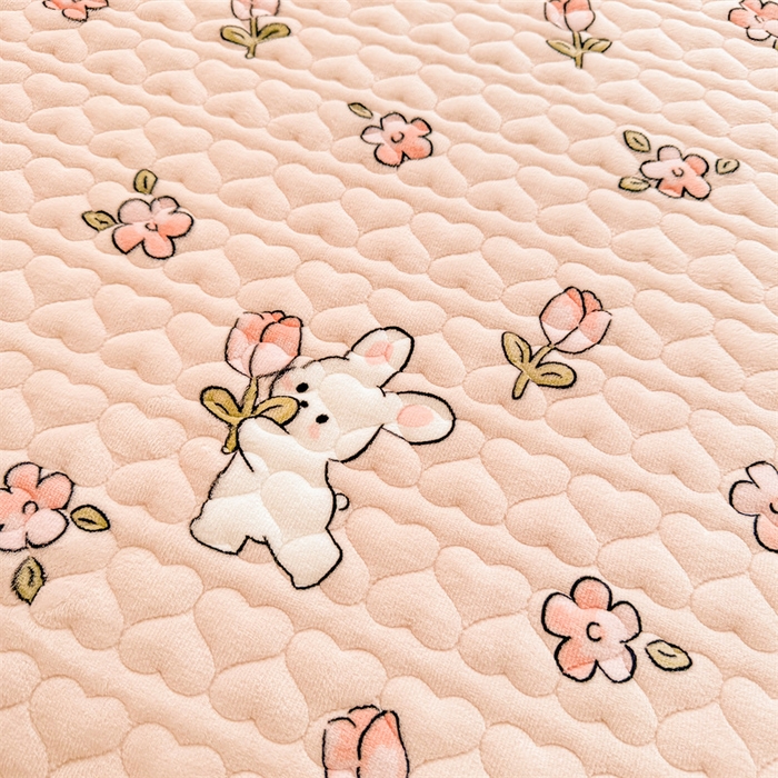 91家纺网 家纺一手货源 找家纺 雯豆家纺 2025新款牛奶绒花边床笠单床笠单品床笠单件床笠 牛奶绒花边床笠-甜甜小兔