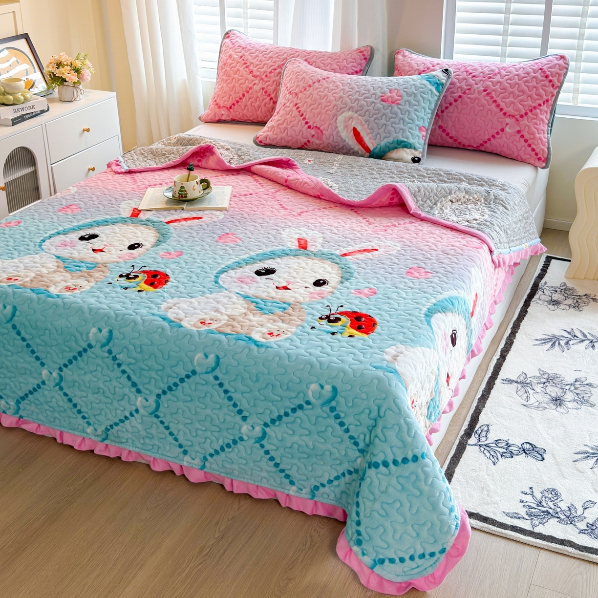 91家纺网 家纺一手货源 找家纺 （总）梓依家纺 2025新款牛奶绒花边单床盖三件套四件套