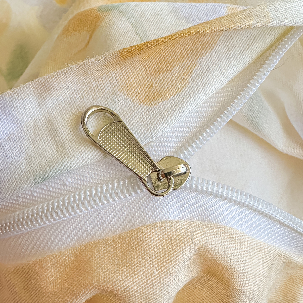 91家纺网 家纺一手货源 找家纺 恒爱家纺 2025新款全棉花卉四件套 洋甘菊