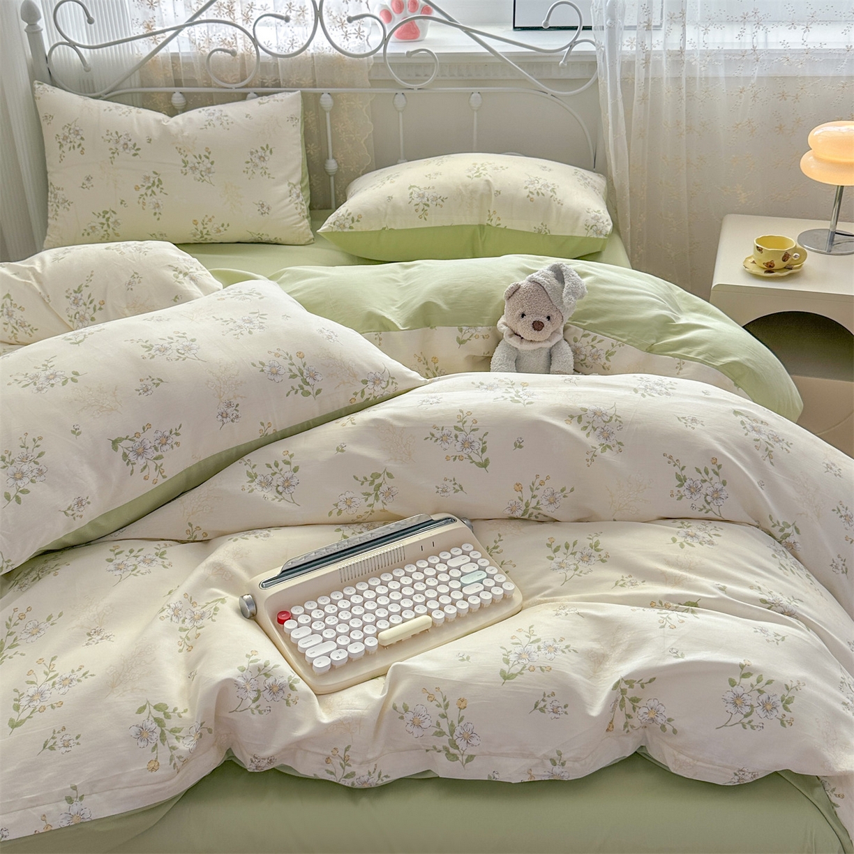 91家纺网 家纺一手货源 找家纺 恒爱家纺 2025新款全棉花卉四件套 鸢尾花