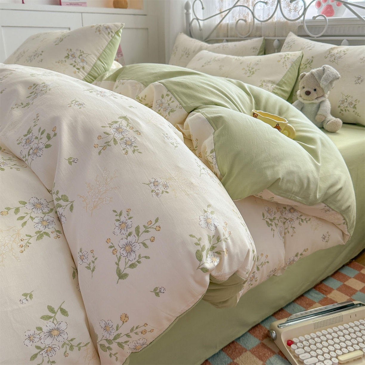 91家纺网 家纺一手货源 找家纺 恒爱家纺 2025新款全棉花卉四件套 鸢尾花