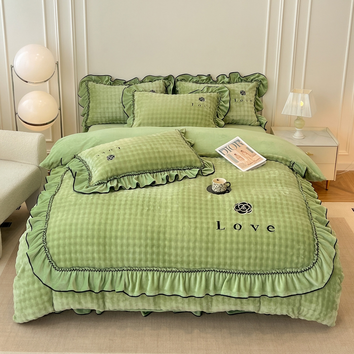 91家纺网 家纺一手货源 找家纺 言熙居家纺 2025新款牛奶绒绣花四件套 Love-绿