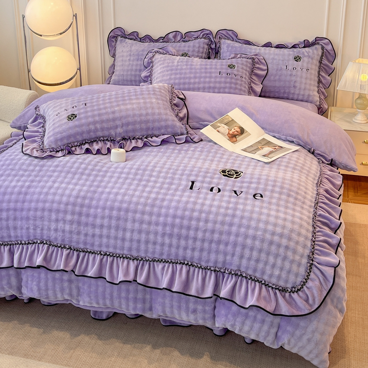 91家纺网 家纺一手货源 找家纺 言熙居家纺 2025新款牛奶绒绣花四件套 Love-紫