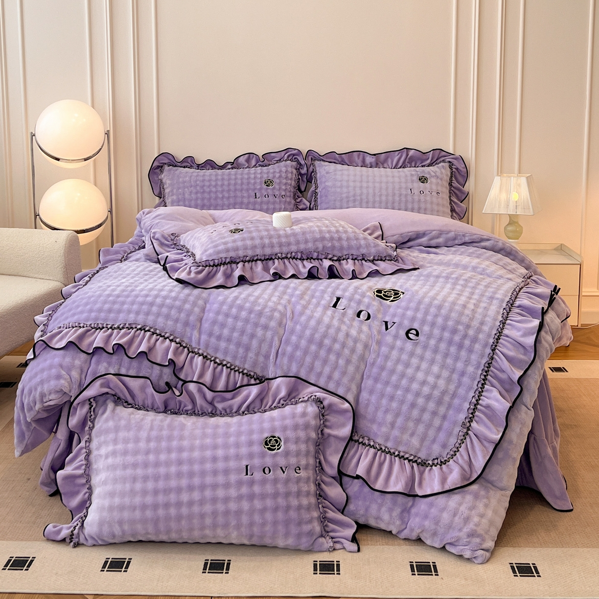 91家纺网 家纺一手货源 找家纺 言熙居家纺 2025新款牛奶绒绣花四件套 Love-紫