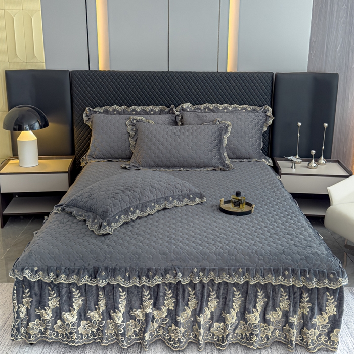 花香四季家纺 2025新款保暖绒绣花宝宝绒床裙系列 高级灰