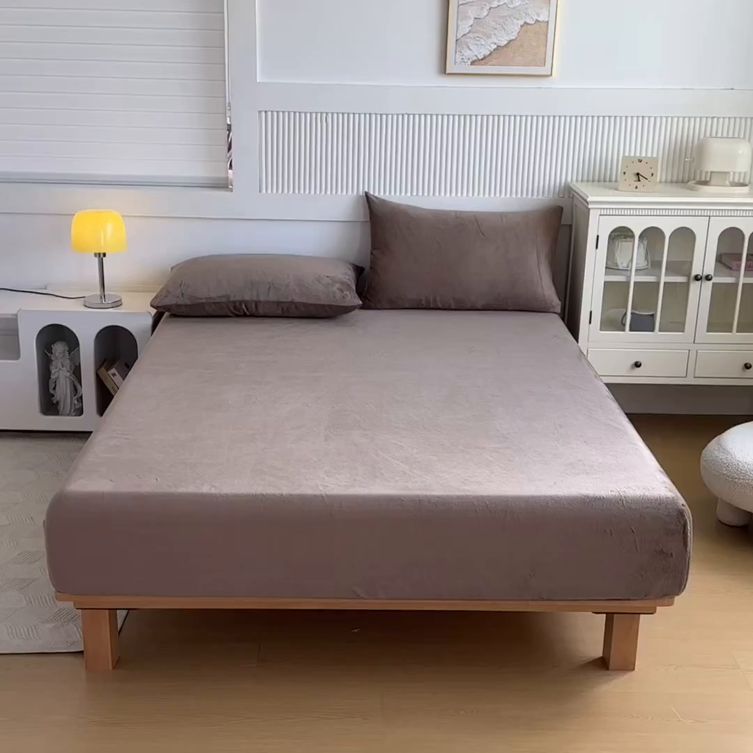 91家纺网 家纺一手货源 找家纺 璐维斯 2025新款秋冬保暖牛奶绒床笠床垫套保护套跨境外贸电商全尺寸现货 咖色