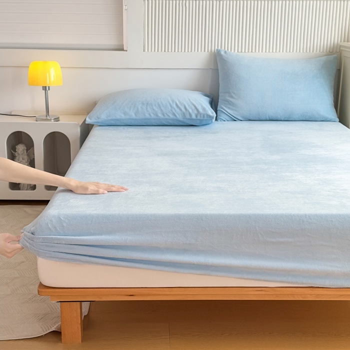 91家纺网 家纺一手货源 找家纺 璐维斯 2025新款秋冬保暖牛奶绒床笠床垫套保护套跨境外贸电商全尺寸现货 浅蓝