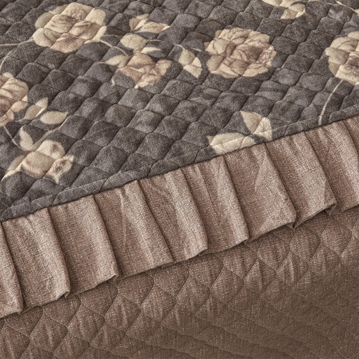 91家纺网 家纺一手货源 找家纺 宜凡家纺 2025新款牛奶绒床盖三件套（双面可用） 浮绘花影