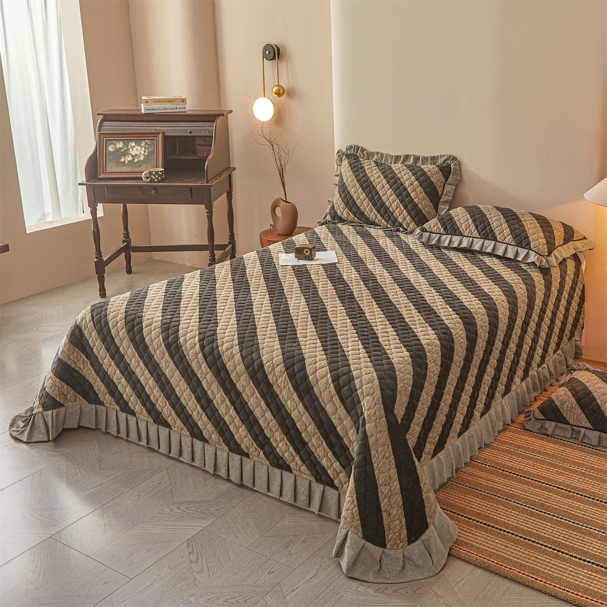 91家纺网 家纺一手货源 找家纺 宜凡家纺 2025新款牛奶绒床盖三件套（双面可用） 宽斜纹