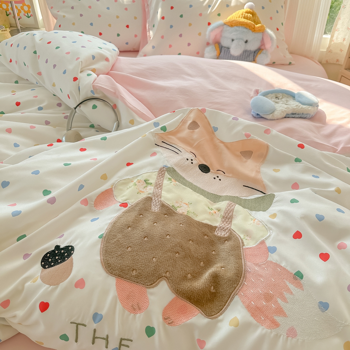 91家纺网 家纺一手货源 找家纺 子钦家纺 2025新款云朵棉水洗棉贴布绣床单床笠四件套 小狐狸