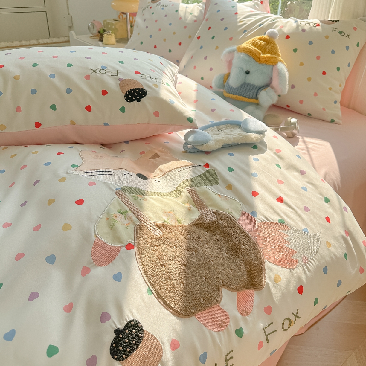 91家纺网 家纺一手货源 找家纺 子钦家纺 2025新款云朵棉水洗棉贴布绣床单床笠四件套 小狐狸