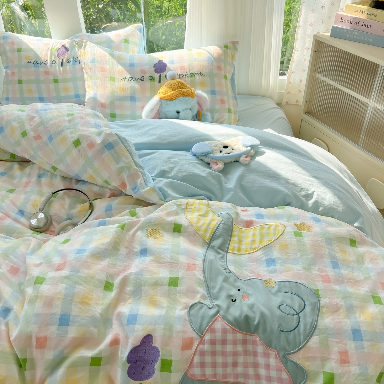 91家纺网 家纺一手货源 找家纺 子钦家纺 2025新款云朵棉水洗棉贴布绣床单床笠四件套 月亮小象