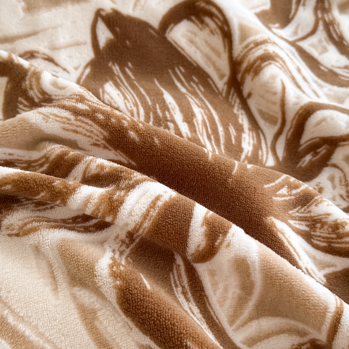 91家纺网 家纺一手货源 找家纺 九花鹿 2025新款宽边雕花绒牛奶绒四件套 宽边雕花-花慕里(奶茶棕）