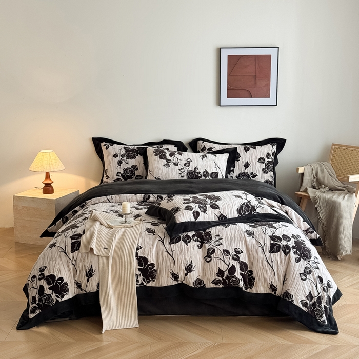 91家纺网 家纺一手货源 找家纺 九花鹿 2025新款宽边雕花绒牛奶绒四件套 宽边雕花-花棠