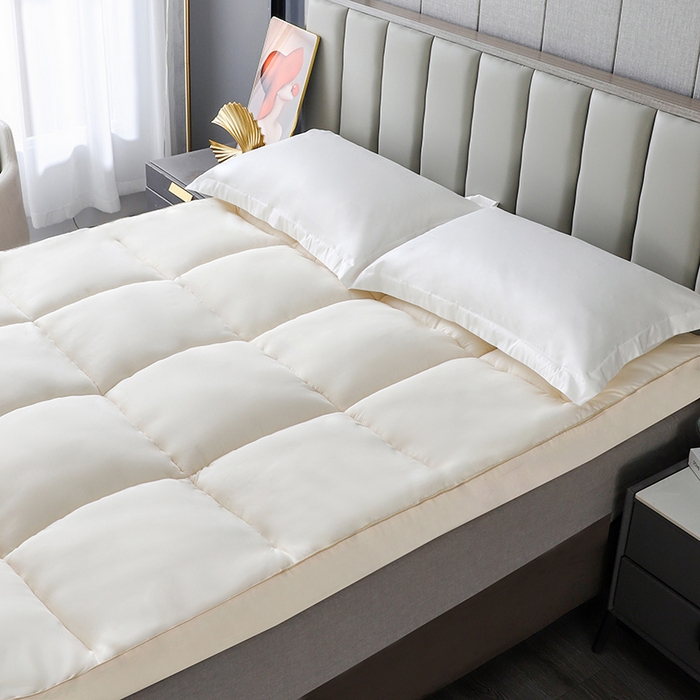 91家纺网 家纺一手货源 找家纺 爱顿家纺 2025新款五星酒店床垫 米白