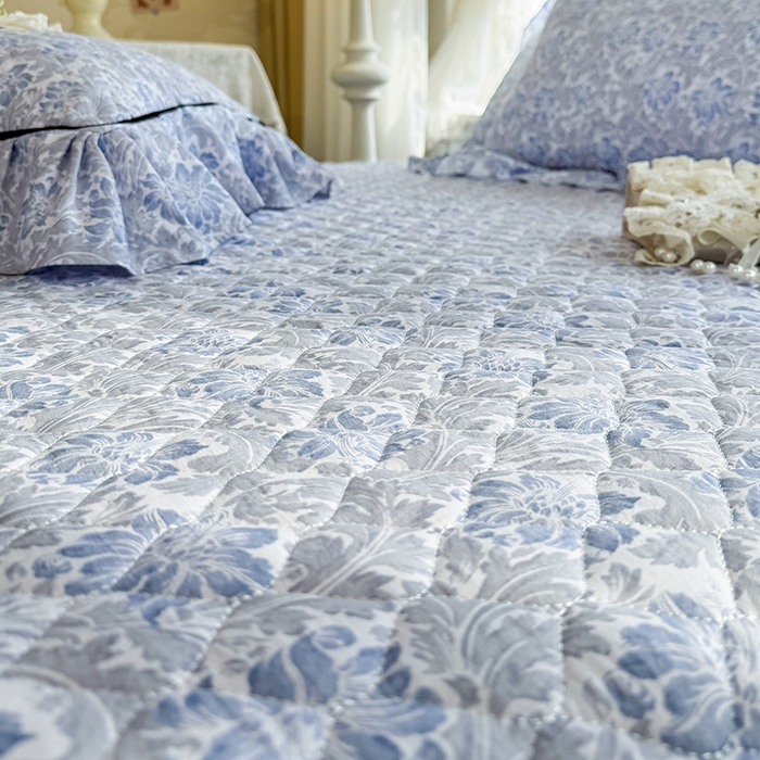 91家纺网 家纺一手货源 找家纺 宜凡家纺 2025新款A类水洗珍珠棉床盖四件套 兰伊