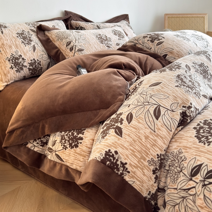 九花鹿 2025新款宽边雕花绒牛奶绒四件套 宽边雕花-琉璃花