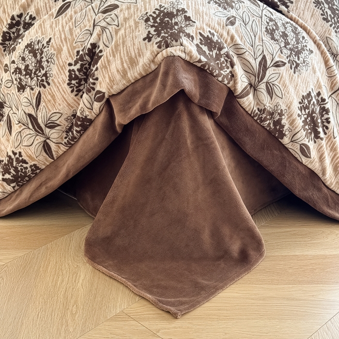 91家纺网 家纺一手货源 找家纺 九花鹿 2025新款宽边雕花绒牛奶绒四件套 宽边雕花-琉璃花