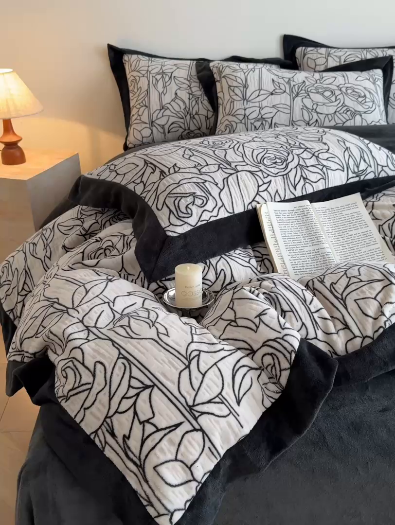 91家纺网 家纺一手货源 找家纺 九花鹿 2025新款宽边雕花绒牛奶绒四件套 宽边雕花-玫瑰