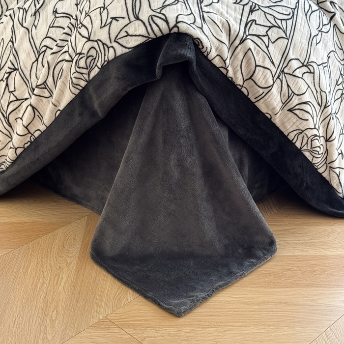 91家纺网 家纺一手货源 找家纺 九花鹿 2025新款宽边雕花绒牛奶绒四件套 宽边雕花-玫瑰