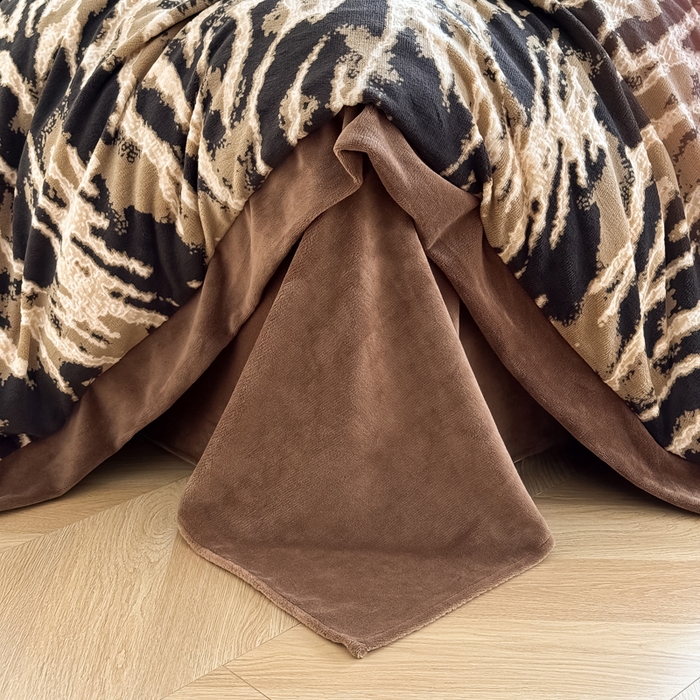 91家纺网 家纺一手货源 找家纺 九花鹿 2025新款宽边雕花绒牛奶绒四件套 宽边雕花-情调(奶茶棕）