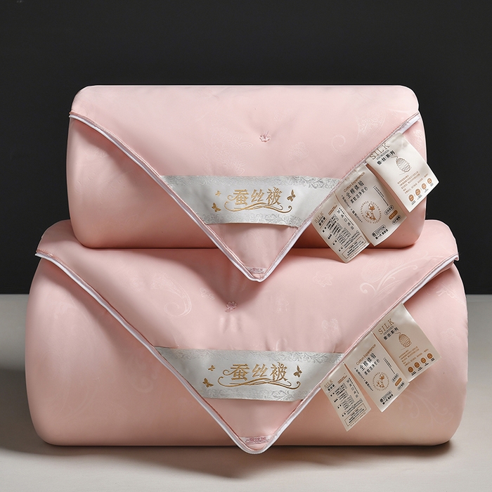 91家纺网 家纺一手货源 找家纺 （总）爱顿家纺 2025新款A类磨毛压花蚕丝被